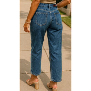 Vintage Delia’s Y2K Straight Leg Jeans Medium Wash Mid Rise Baddie Clean Girl 90